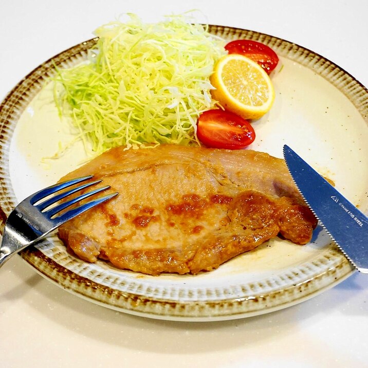 ご飯のお供・お弁当に最適!豚ロースの味噌漬け焼き